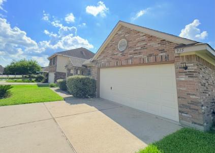 915 Curry Street, Baytown, Texas 77521, États-Unis