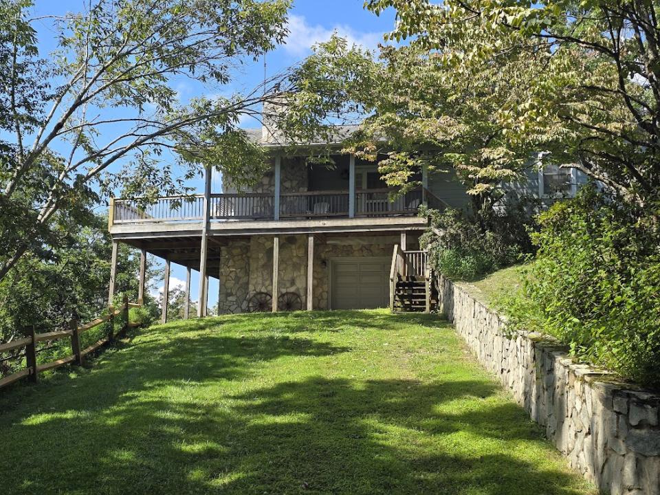 979 Wagon Road, Warrensville, Caroline Du Nord 28693, États-Unis