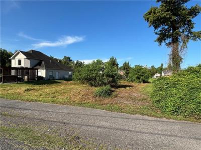 BROADWAY Avenue, Harvey, Louisiana 70058