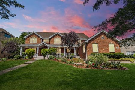 12444 Lake View Drive, Orland Park, Illinois 60467, USA