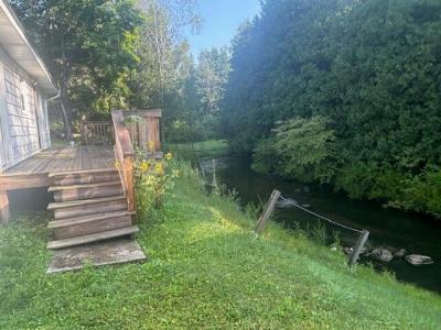 8039 RILEY Road , Farwell, Michigan 48622, HOA KỲ