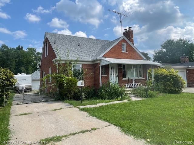 18545 Old Homestead Drive, Harper Woods, Michigan 48225, USA