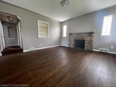 18545 Old Homestead Drive, Harper Woods, Michigan 48225, USA