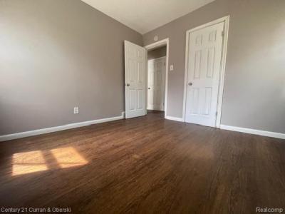 18545 Old Homestead Drive, Harper Woods, Michigan 48225, USA