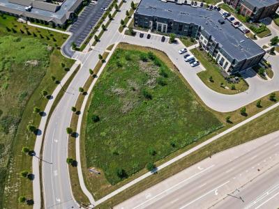 Lt1 Ballpark Dr, Franklin, Wisconsin 53132, Estados Unidos