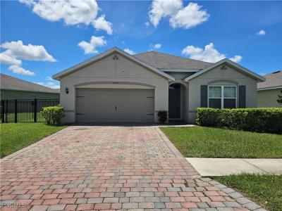 10517 Canal Brook Lane, Lehigh Acres, Floride 33936, États-Unis