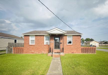627 KELLER Avenue, Westwego, Louisiana 70094, USA