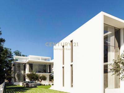 Liqeni i Thatë, Tirana, Albania