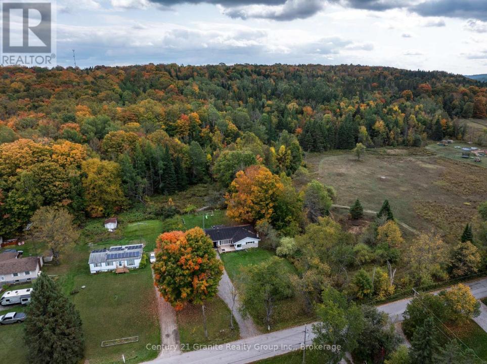 1229 SPRING VALLEY ROAD, Minden Hills (lutterworth), Ontario K0M 2K0, Canada