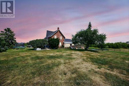 1617 42 COUNTY ROAD, Clearview, Ontario L0M 1S0, Canada