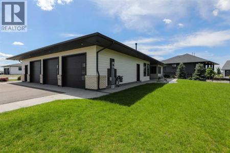 500 GOLD CANYON PLACE SOUTH, Lethbridge, Alberta T1K 8J1, Canada