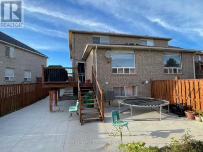 20 MURPHY ROAD, Brampton (gore Industrial North), Ontario L6S 6L2, Canada