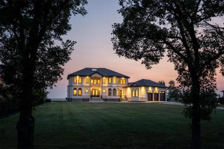 379 WESCANA STREET, Headingley, Manitoba R4J 1B6, CANADÁ