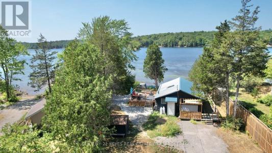 910 HUMMINGBIRD LANE, Leeds And The Thousand Islands, Ontario K0E 1L0, Canadá