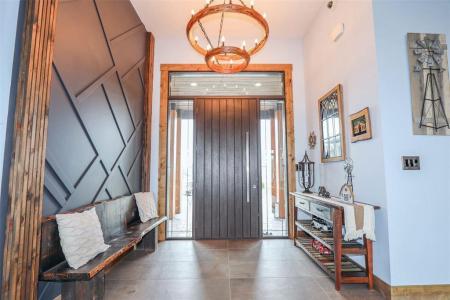 67028 WILLOWDALE ROAD, Cooks Creek, Manitoba R5M 0G5, Canada