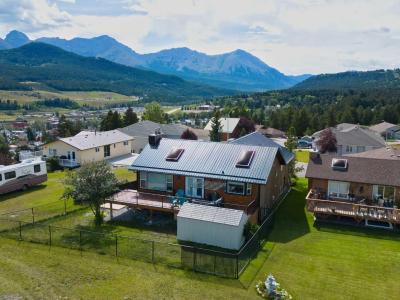 8149 26 AVENUE, Coleman, Alberta T0K 0M0, Canada