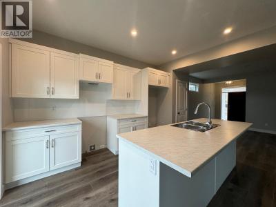 1305 SPRUCE AVENUE, Merritt, Colúmbia Britânica V1K 1L2, CANADÁ