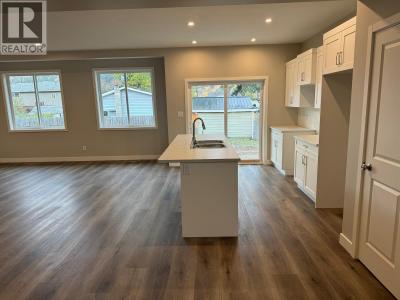 1305 SPRUCE AVENUE, Merritt, Colúmbia Britânica V1K 1L2, CANADÁ