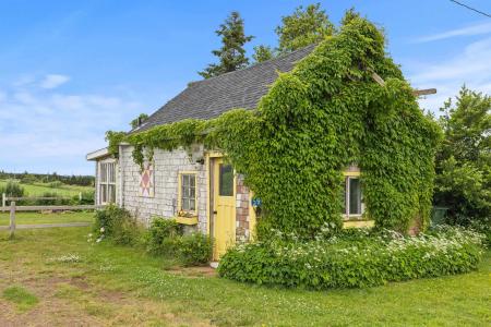 59 PLUG STREET, Malpeque, Île-du-Prince-Édouard C0B 1M0, Canada