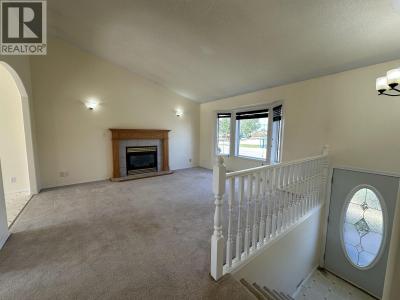 9111 107 AVENUE, Fort St. John, Colombia Británica V1J 2P1, Canadá