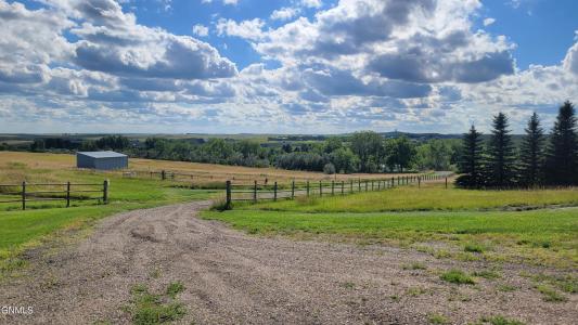 3744 Roughrider Lane, Mandan, North Dakota 58554