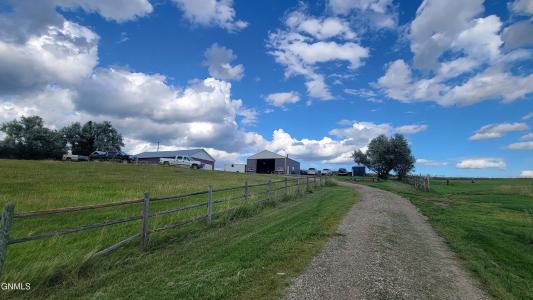 3744 Roughrider Lane, Mandan, North Dakota 58554