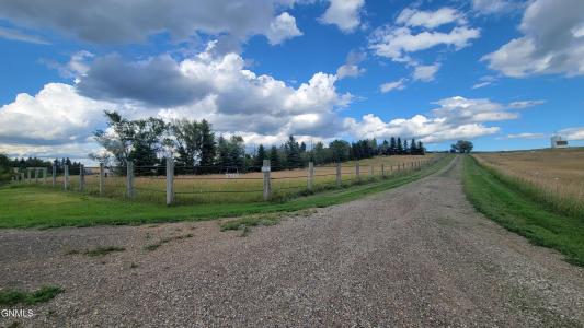 3744 Roughrider Lane, Mandan, North Dakota 58554