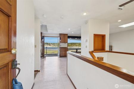 3409 Mission Beach Road, Marysville, Washington 98271, USA