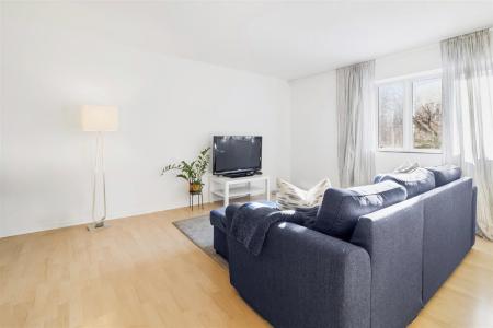 8960  Boul. Rivard, Brossard, Québec J4X 1Y1, Canada