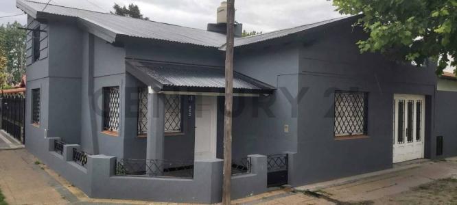 Avenida Bossinga y Don Bosco , Ensenada, GBA Sur 1925, Argentina