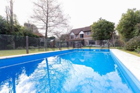 santa fe 2080, San Miguel, GBA Norte 00001, Argentina