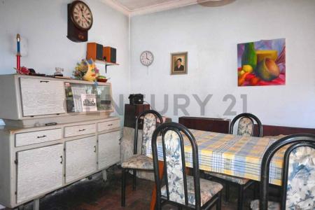 Anibal Ponce 1354, Lomas De Zamora, GBA Sur 1828, Argentina