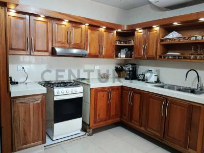 Calle Sucre. Manzana P.. N. 2P Urbanización El Samán. Etapa IV, Cagua, Aragua 2122, Venezuela