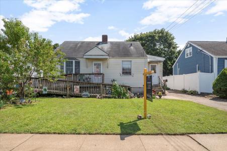 9 Revere Avenue, Bethpage, 纽约州 11714, 美国