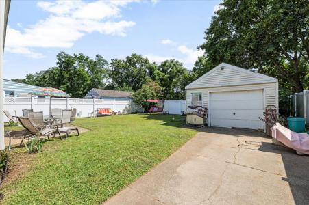 9 Revere Avenue, Bethpage, 纽约州 11714, 美国