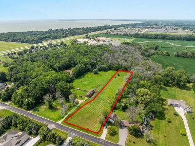 N8815 S Coop Road, Menasha, Wisconsin 54952, USA