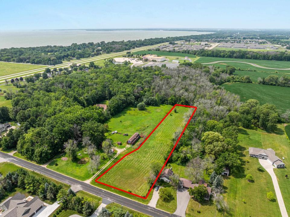 N8815 S Coop Road, Menasha, ウィスコンシン 54952, アメリカ合衆国