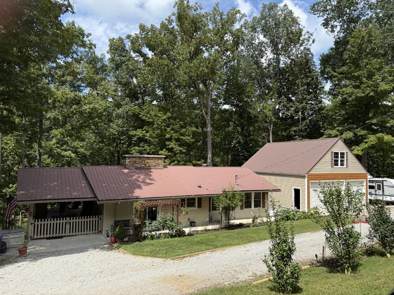 341 Godsey Avenue, Whitley City, Kentucky 42653, USA