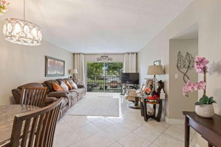 1000 Hillcrest Court 214, Hollywood, フロリダ 33021, アメリカ合衆国