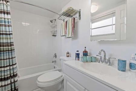 1000 Hillcrest Court 214, Hollywood, フロリダ 33021, アメリカ合衆国