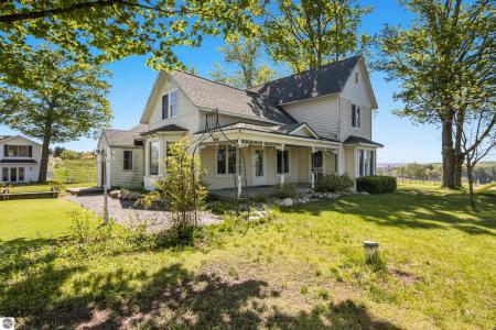 3566 Thistledew Drive, Traverse City, Michigan 49686, HOA KỲ