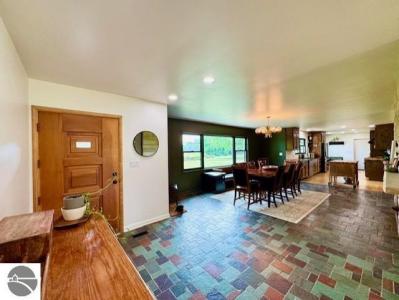 5811 N Luce Road, Alma, Michigan 48801, Estados Unidos