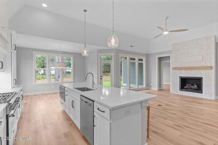 685 Breezewood Drive SE, Bolivia, North Carolina 28422