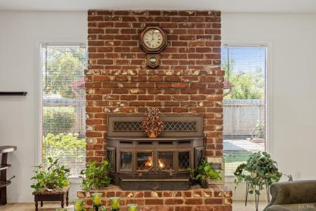 1025 W Dove Drive, Visalia, California 93291