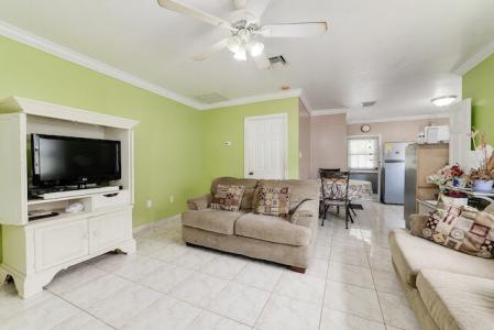 TROPICAL MEWS 2 BED HOME, George Town East, Grand Cayman, Ilhas Cayman