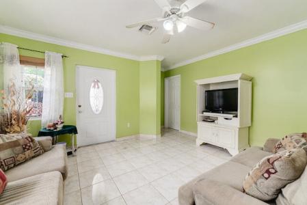 TROPICAL MEWS 2 BED HOME, George Town East, Grand Cayman, Ilhas Cayman