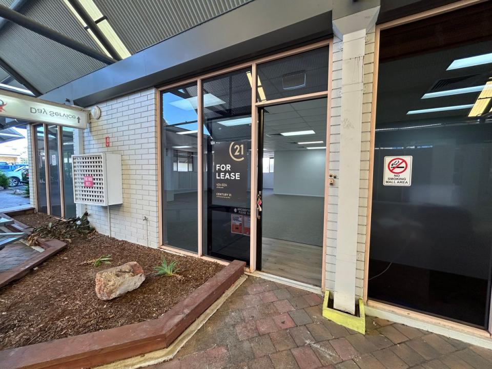 10-12 Torquay Road, Pialba, QLD 4655, Australia