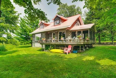238 Lac du Brochet, Lac-Sainte-Marie, Quebec J0X 1Z0, Canadá
