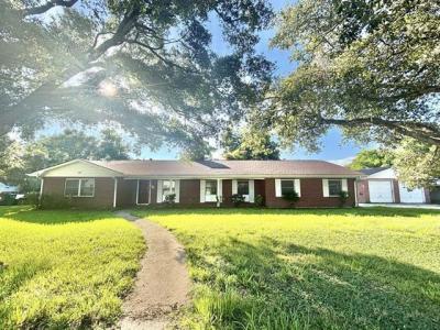 157 Leonard, Raceland, Louisiana 70394, USA