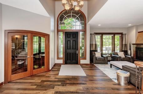 605 Oakwood Place, Polk City, Iowa 50226